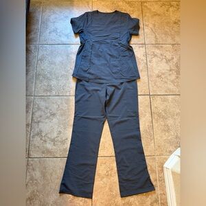 Med Couture Maternity Scrub set